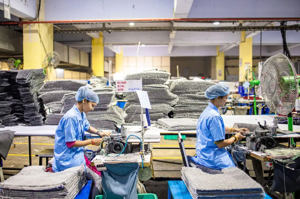 鲁南高铁无砟轨道施工技术要点与质量控制标准解析
