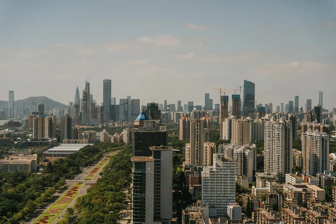 2024年鲁南高铁沿线站点工程进度与区域交通规划