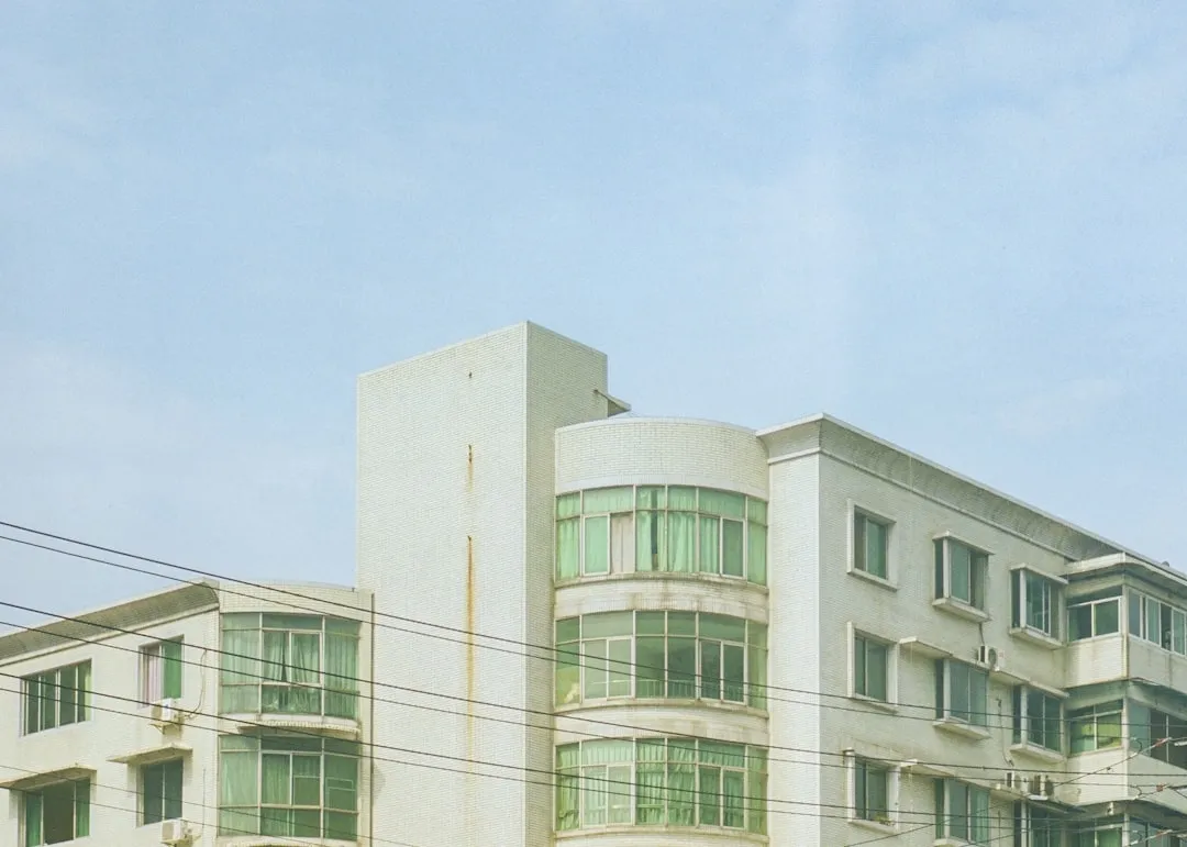 鲁南高速铁路桥梁工程建设中的关键技术难点与解决方案解析