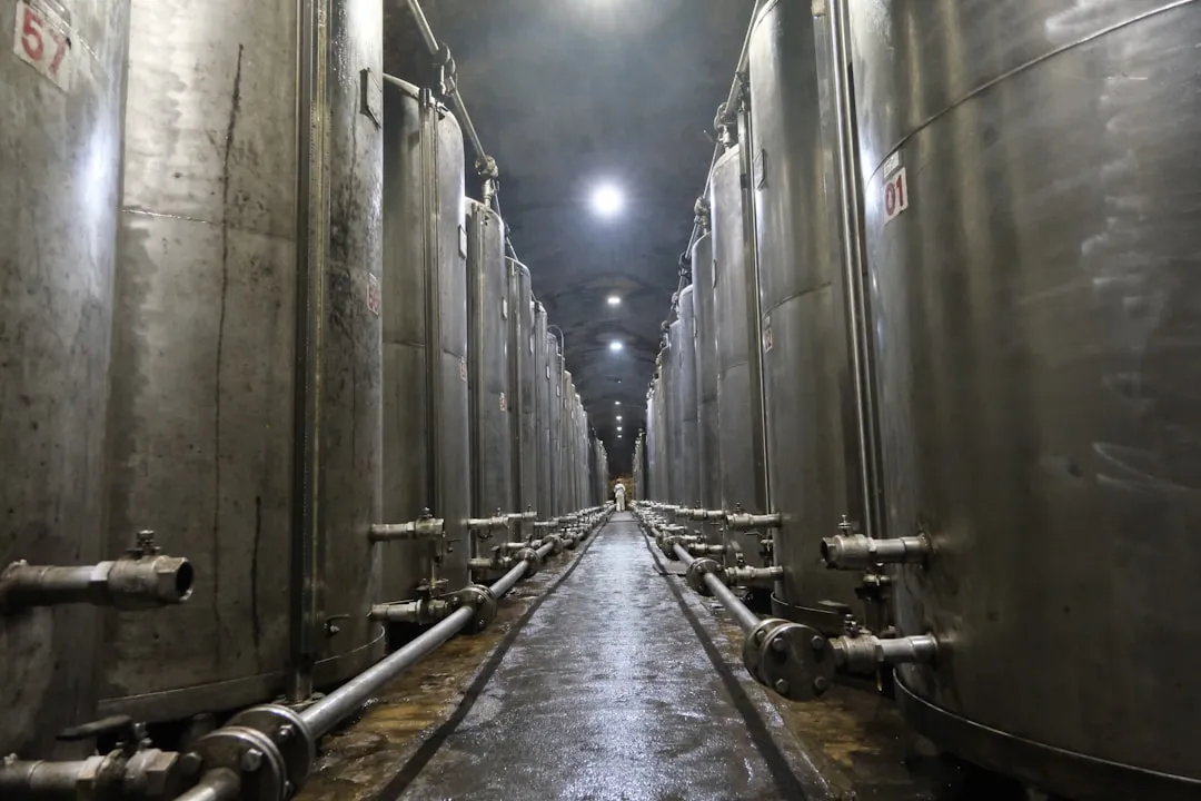 鲁南高铁无砟轨道施工关键技术难点与质量控制实践封面图