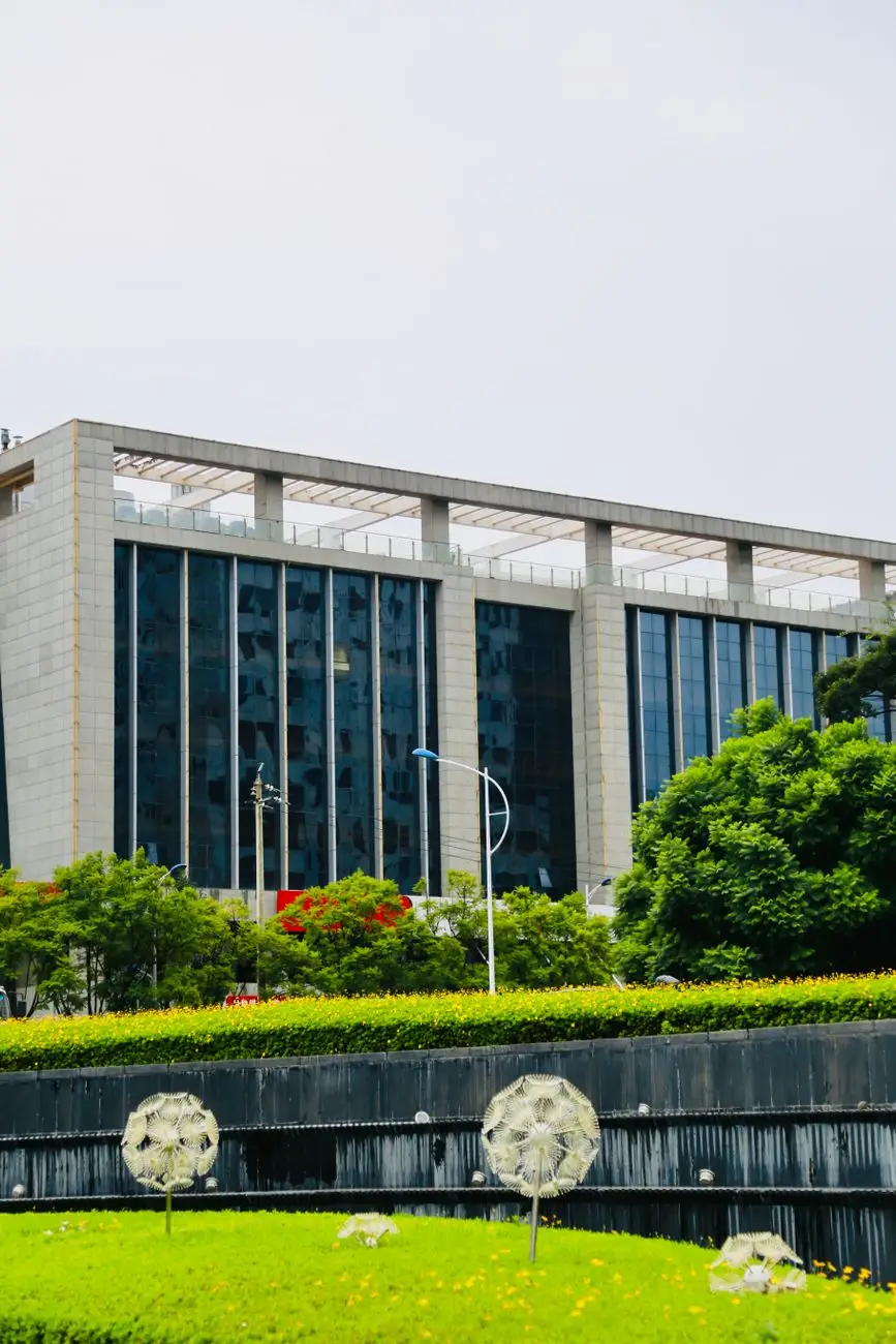 山东高速铁路网规划背景下鲁南高铁建设运营经验分享