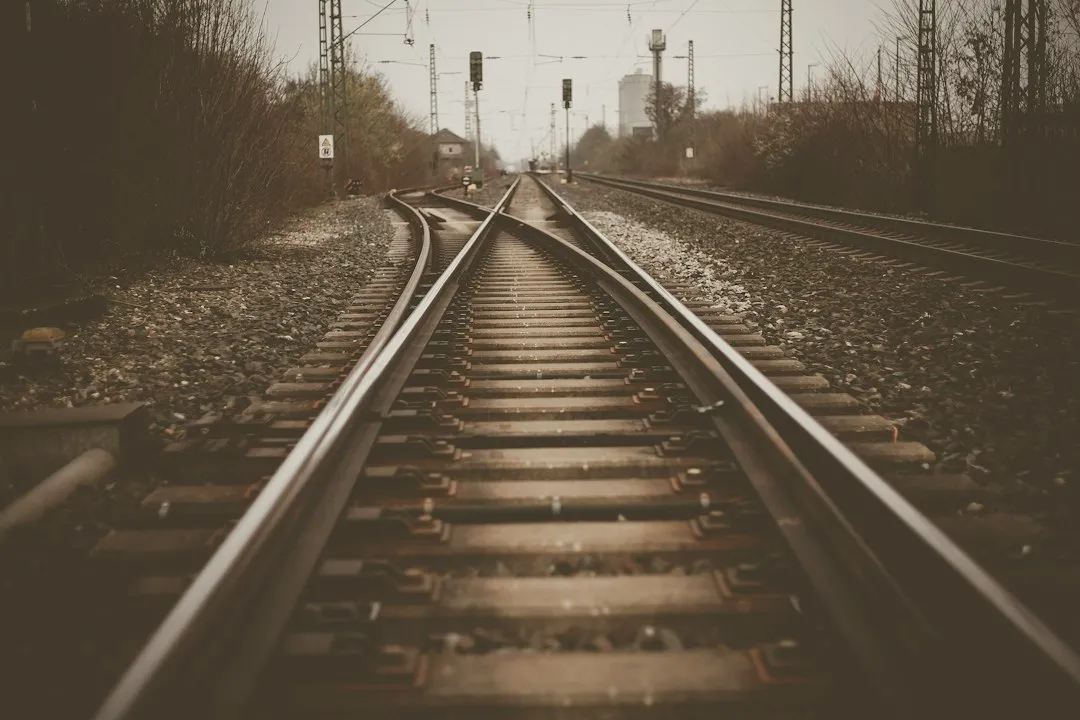 鲁南高铁线路工程管理实践：高速铁路建设中的质量控制与安全标准正文配图 2